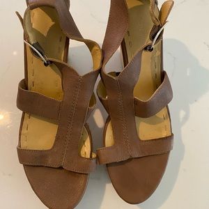 Nine West wedges size 8.5